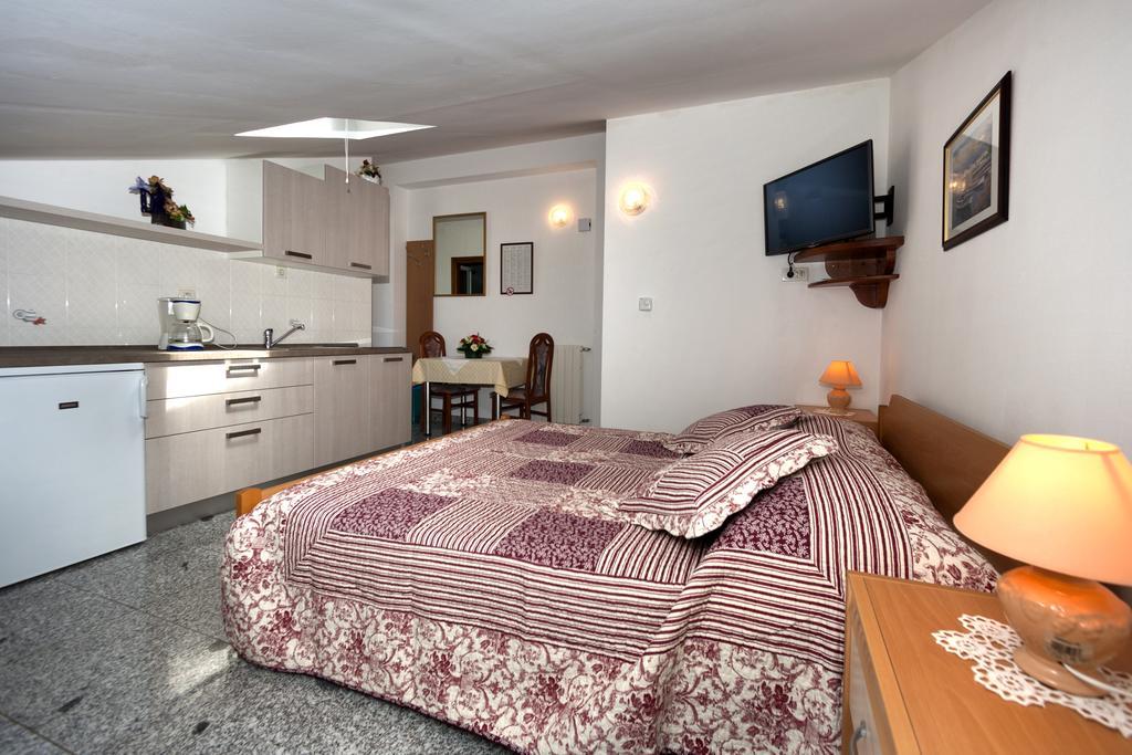 Apartments Prekalj بوريتش الغرفة الصورة